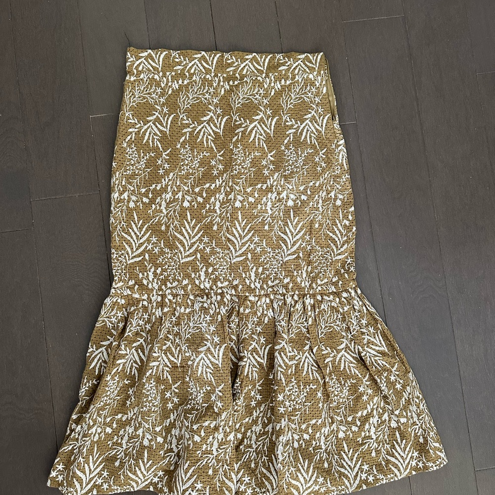 Zara Cream Tan Midi Trumpet Skirt